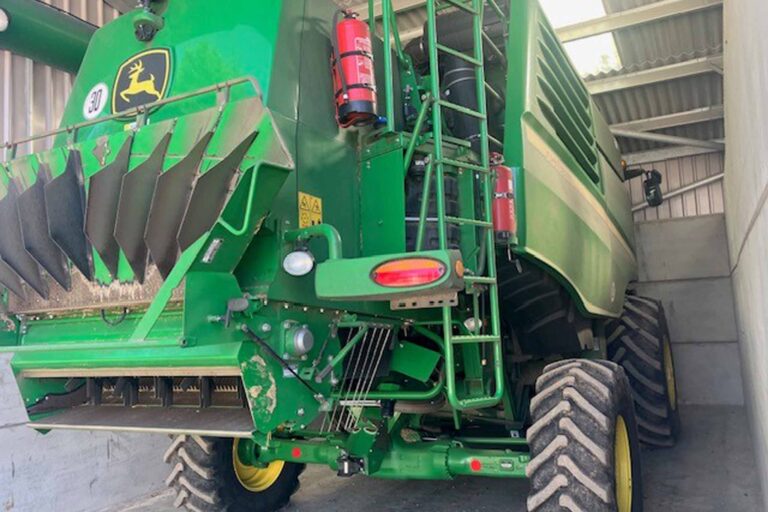 John Deere T560i HillMaster