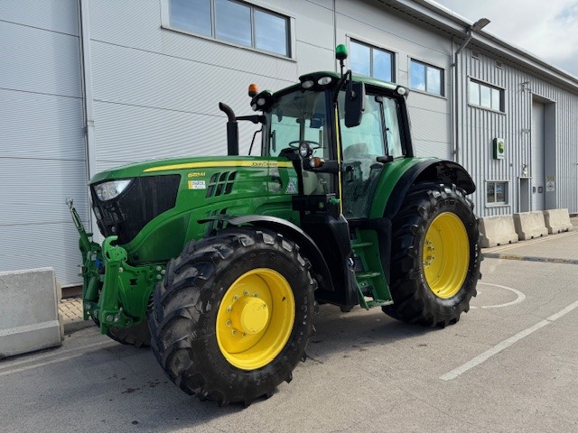 John Deere 6155M