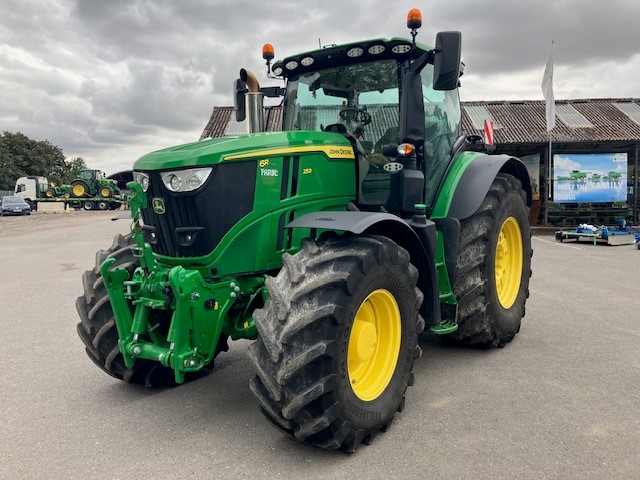 JOHN DEERE 6R 250