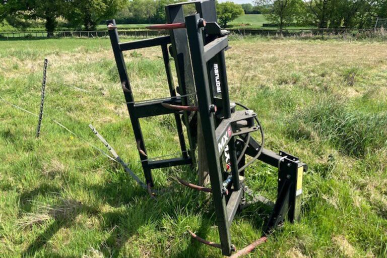 MX Manubal V500