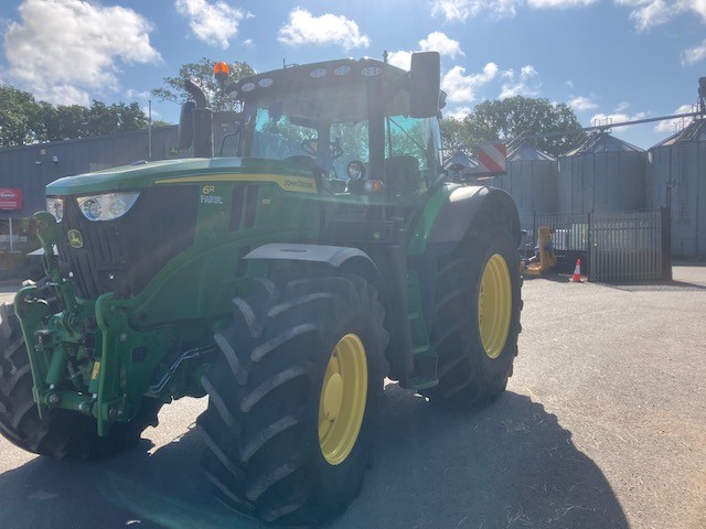 John Deere 6R 195