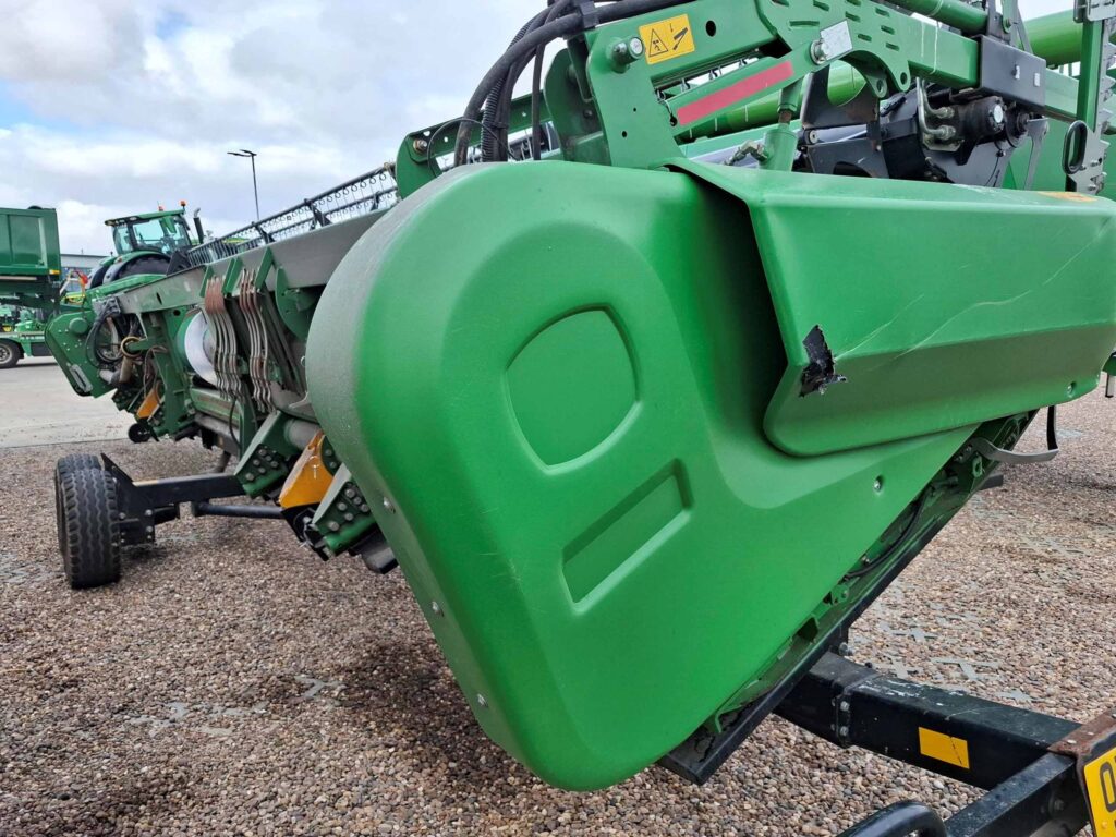 John Deere T670i - Image 13