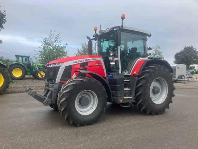 Massey Ferguson 8S.245