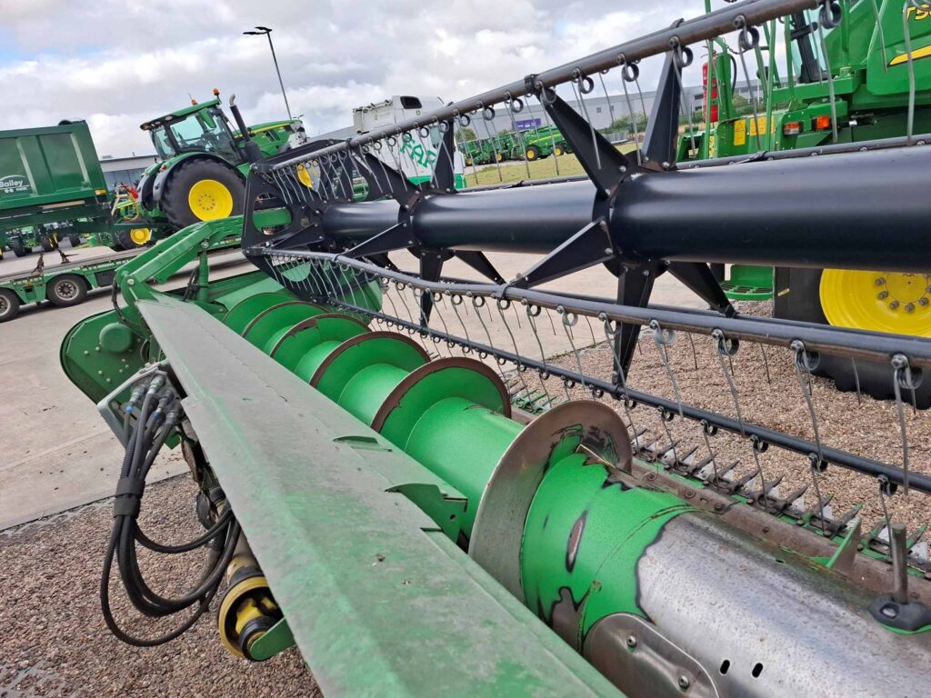 John Deere T670i - Image 15
