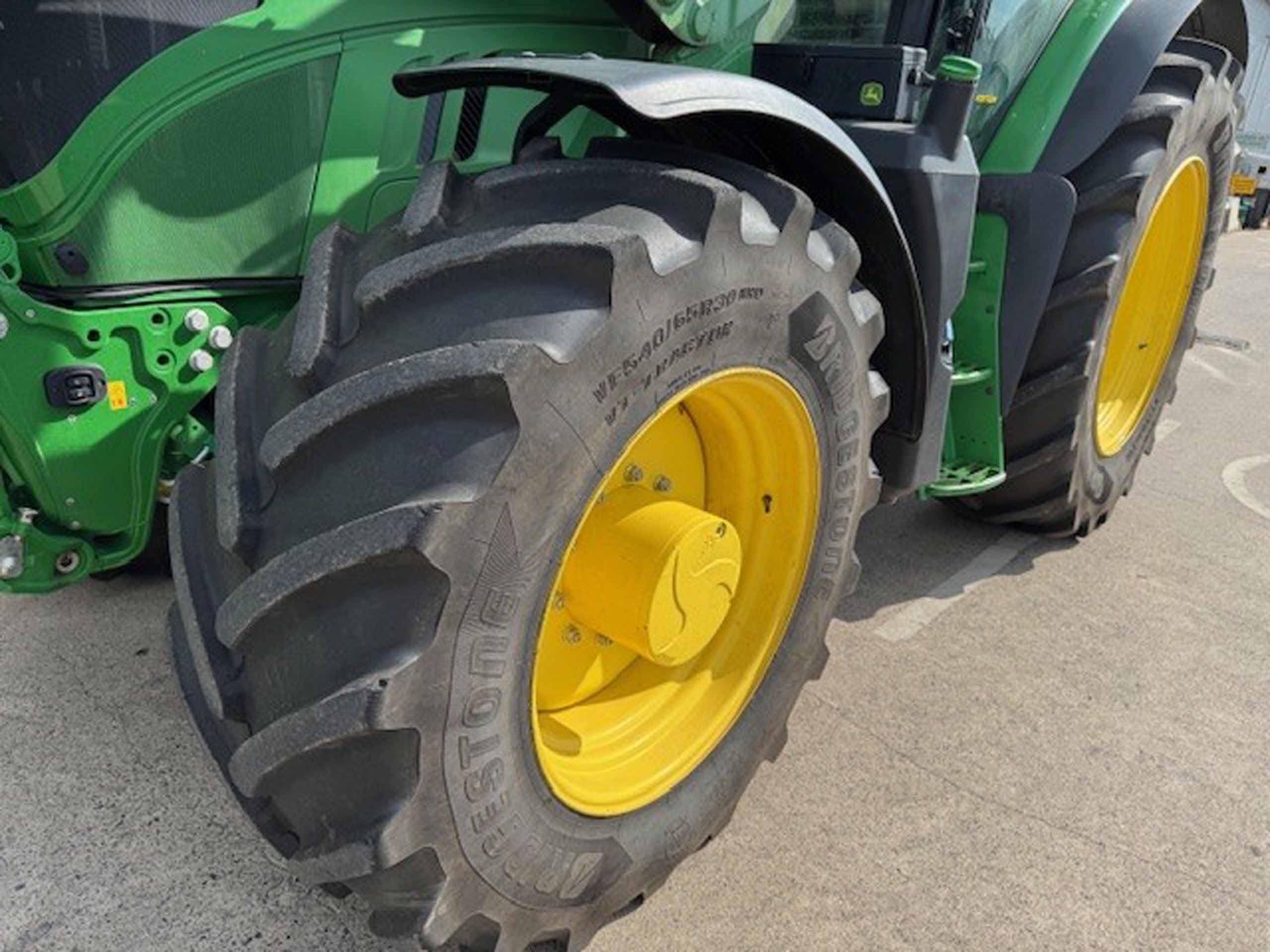 John Deere 6155R