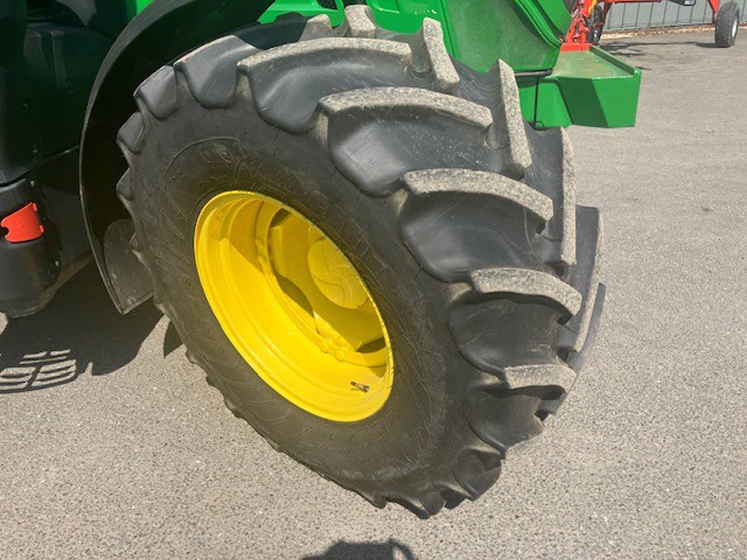 John Deere 6140M