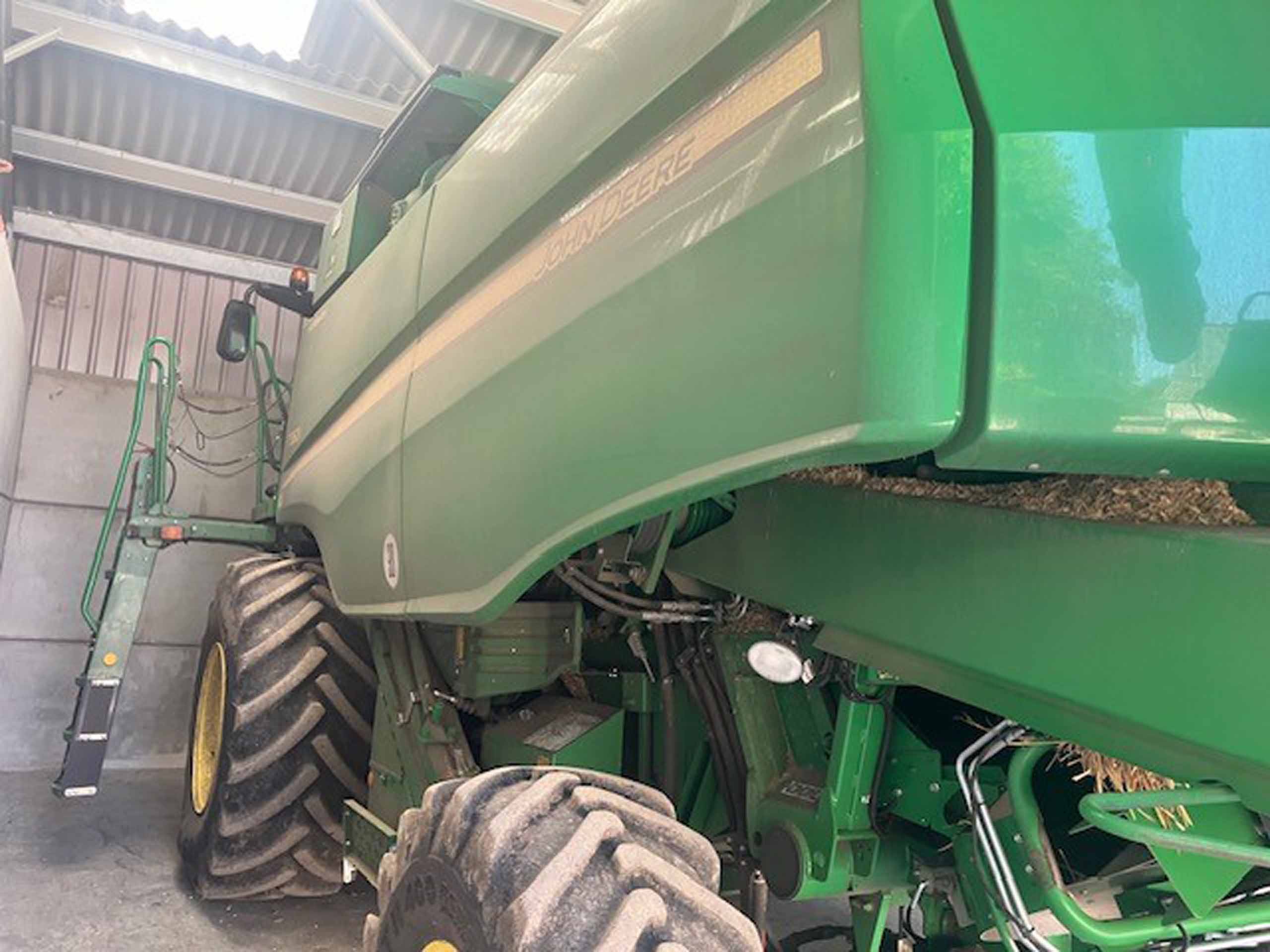 John Deere T560i HillMaster