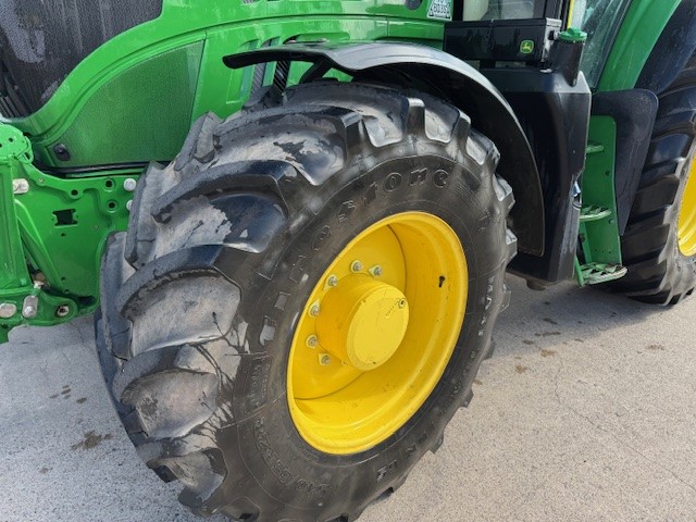 John Deere 6155M