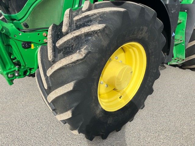 John Deere 6155R