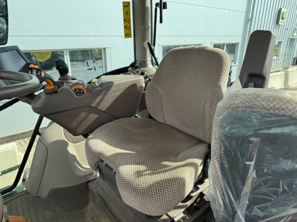 John Deere 6155R - Image 20