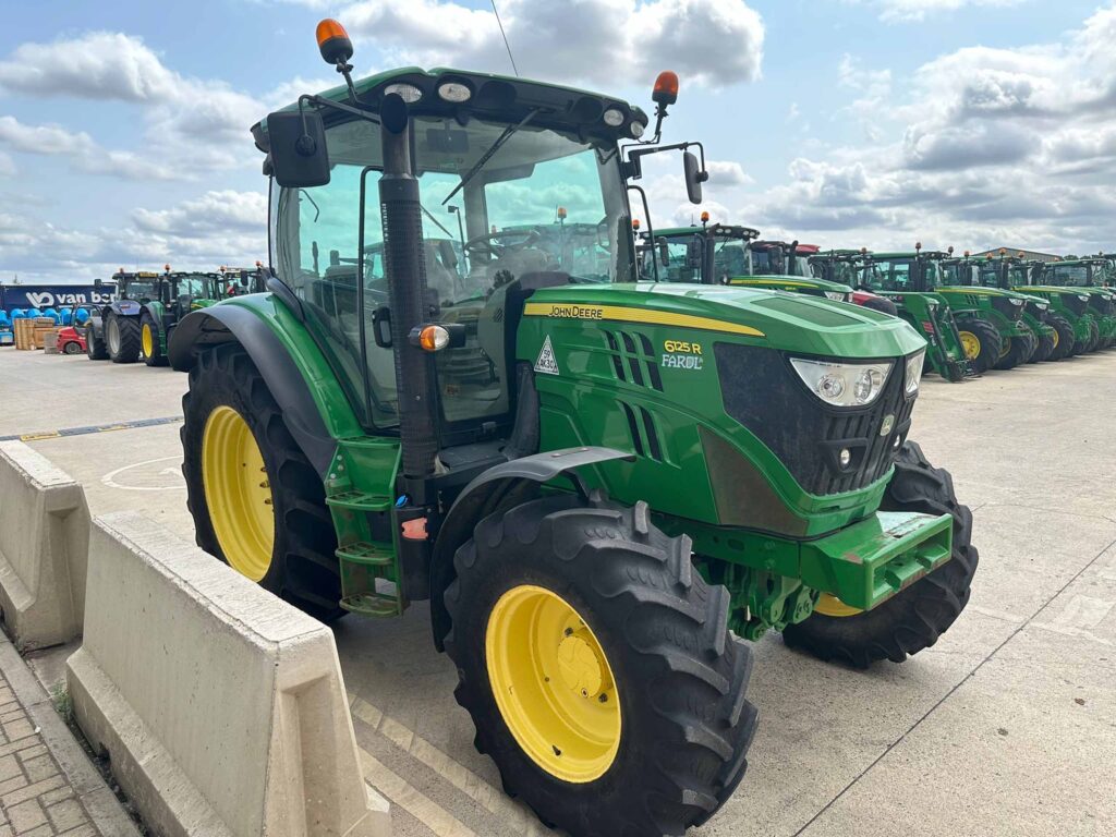 John Deere 6125R - Image 4