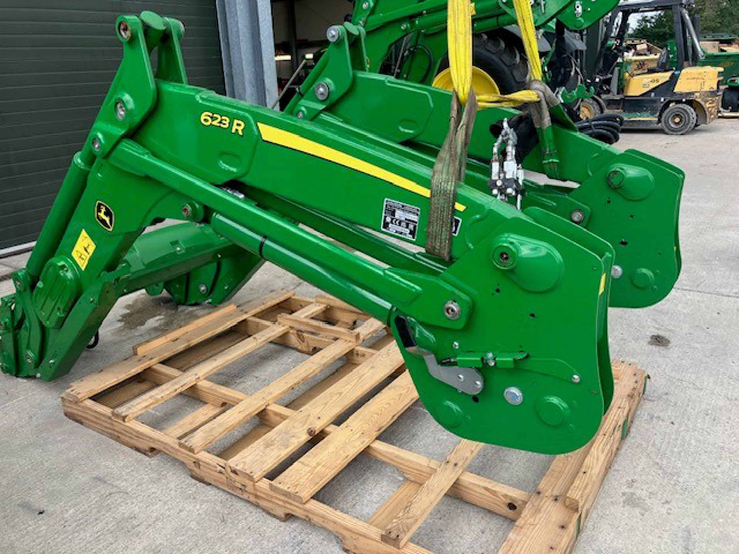 John Deere 623R