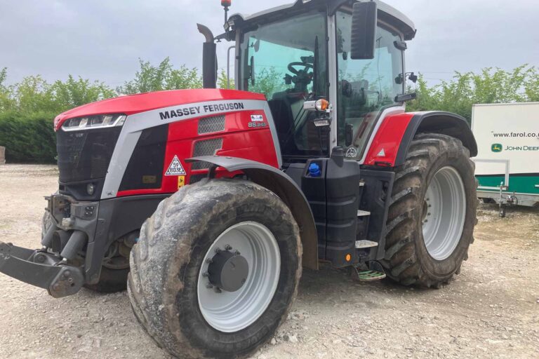 Massey Ferguson 8S.245