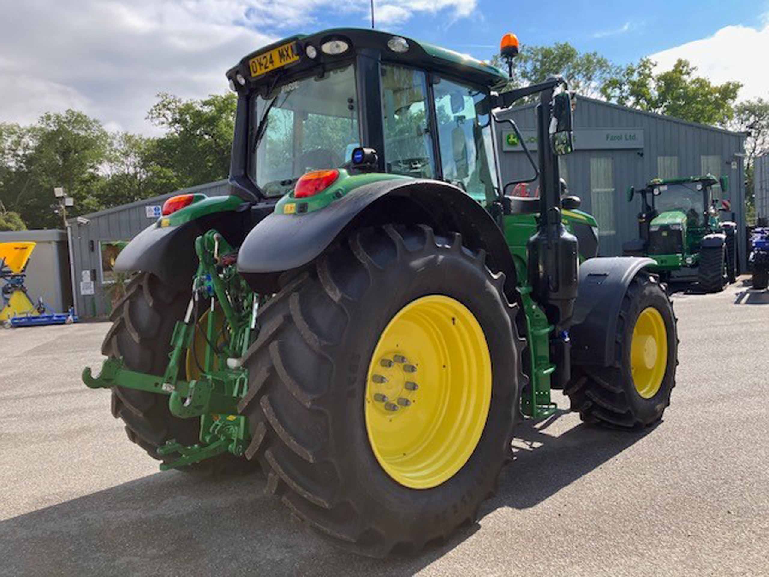 John Deere 6155M