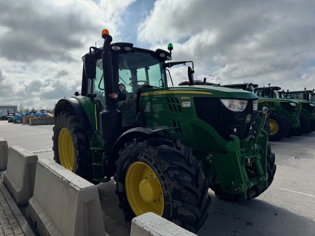 John Deere 6155M