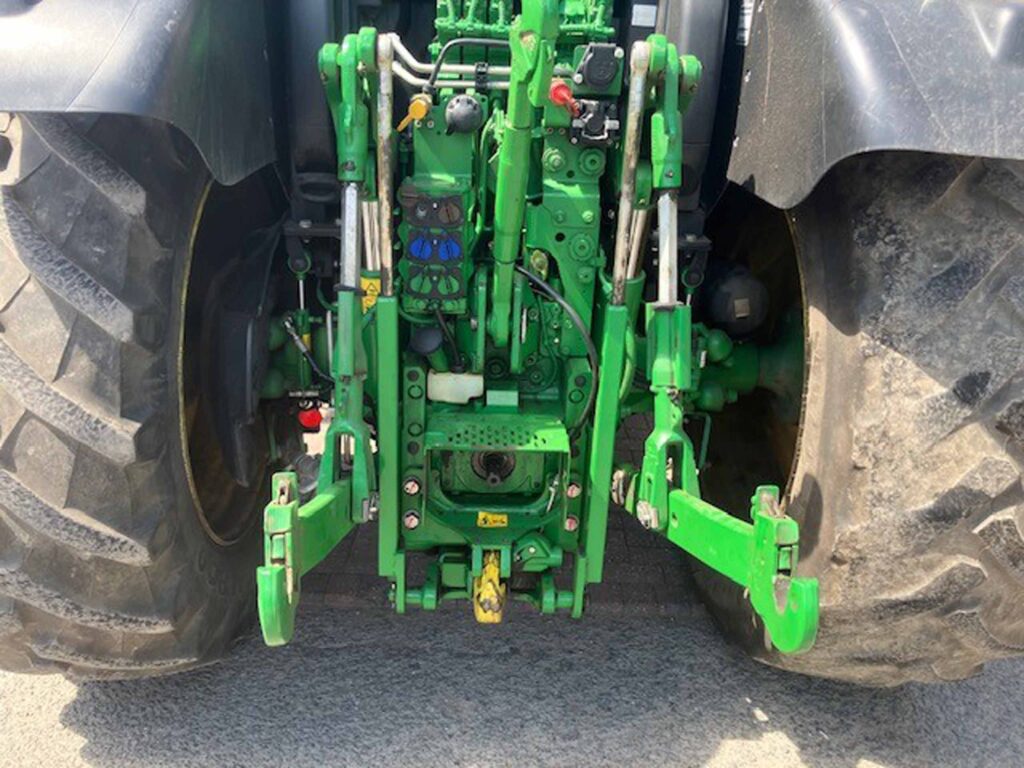John Deere 6130R - Image 8