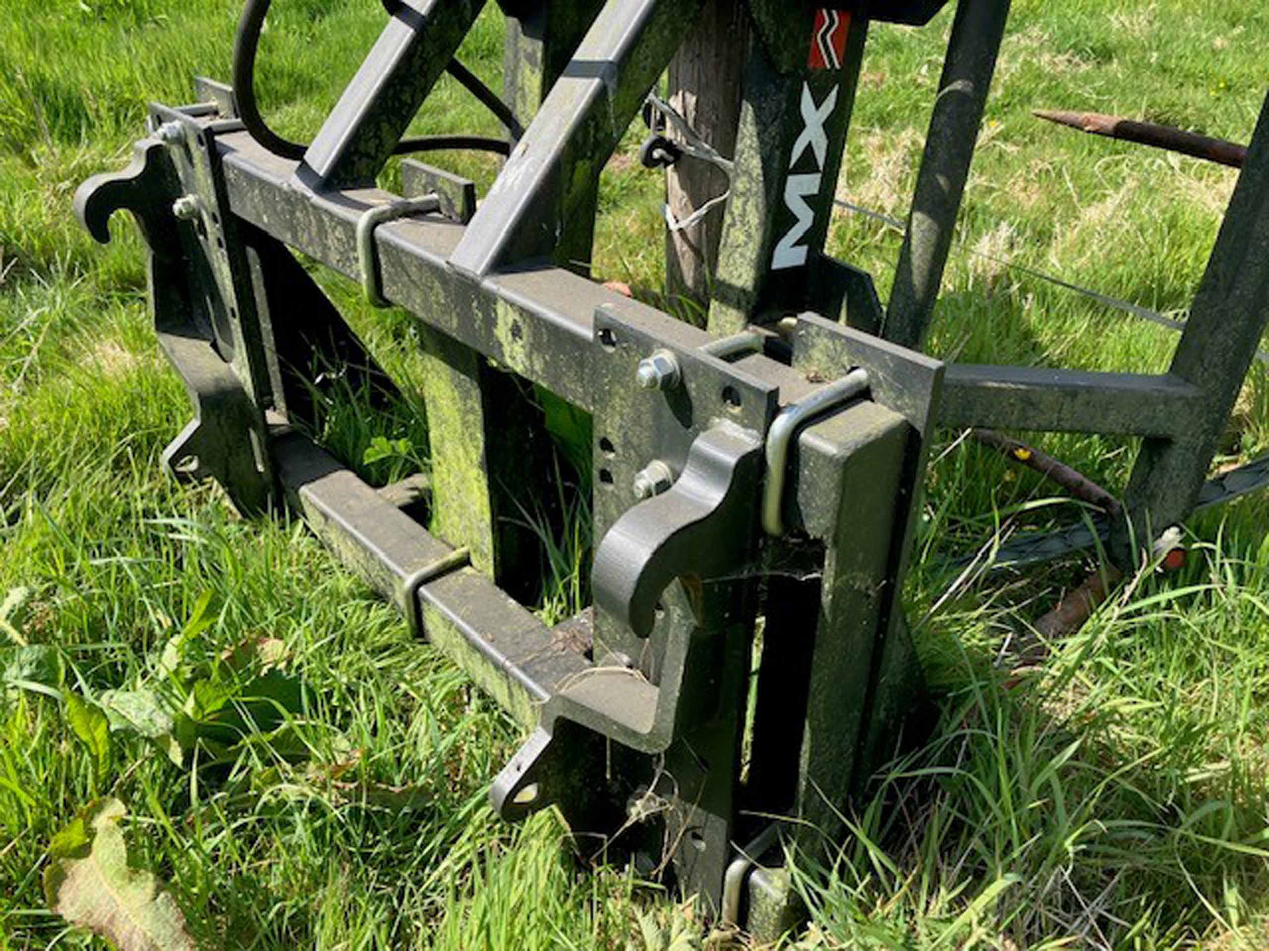 MX Manubal V500