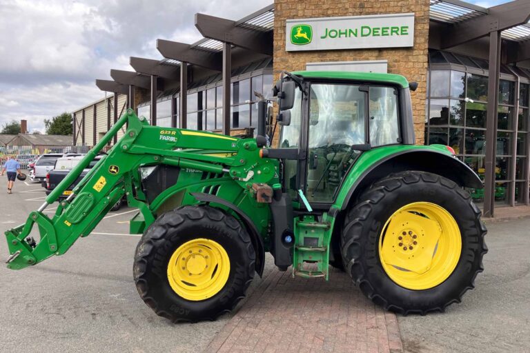 John Deere 6130M + 623R