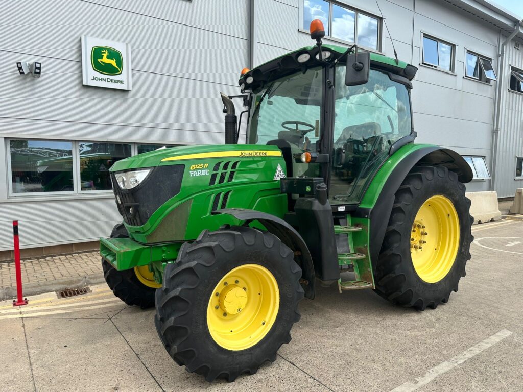 John Deere 6125R