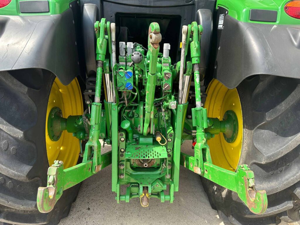 John Deere 6125R - Image 7
