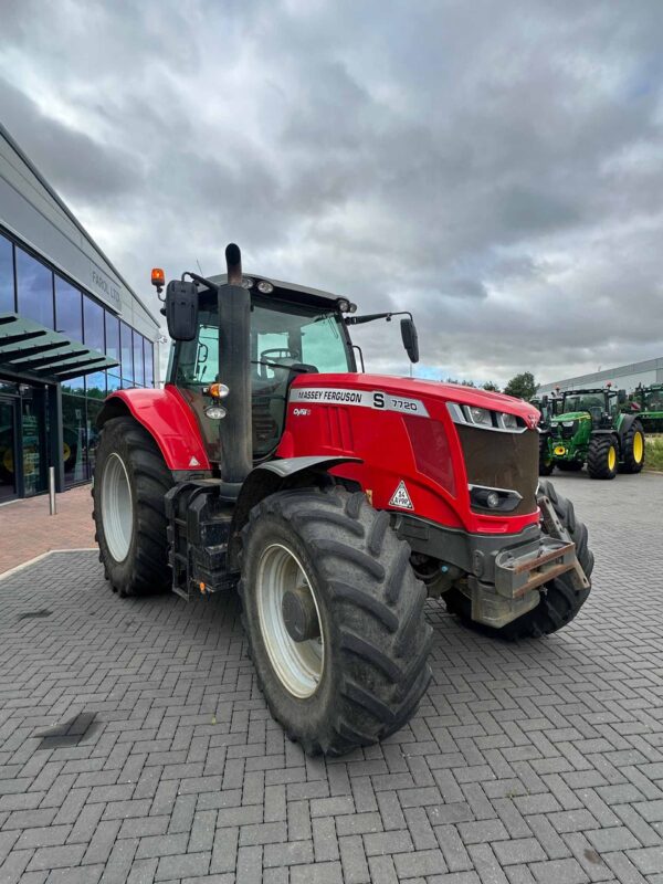Massey Ferguson 7720S - Image 2