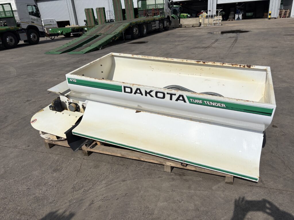 Dakota 410 Top Dresser to suit 2030A Pro Gator - Image 2