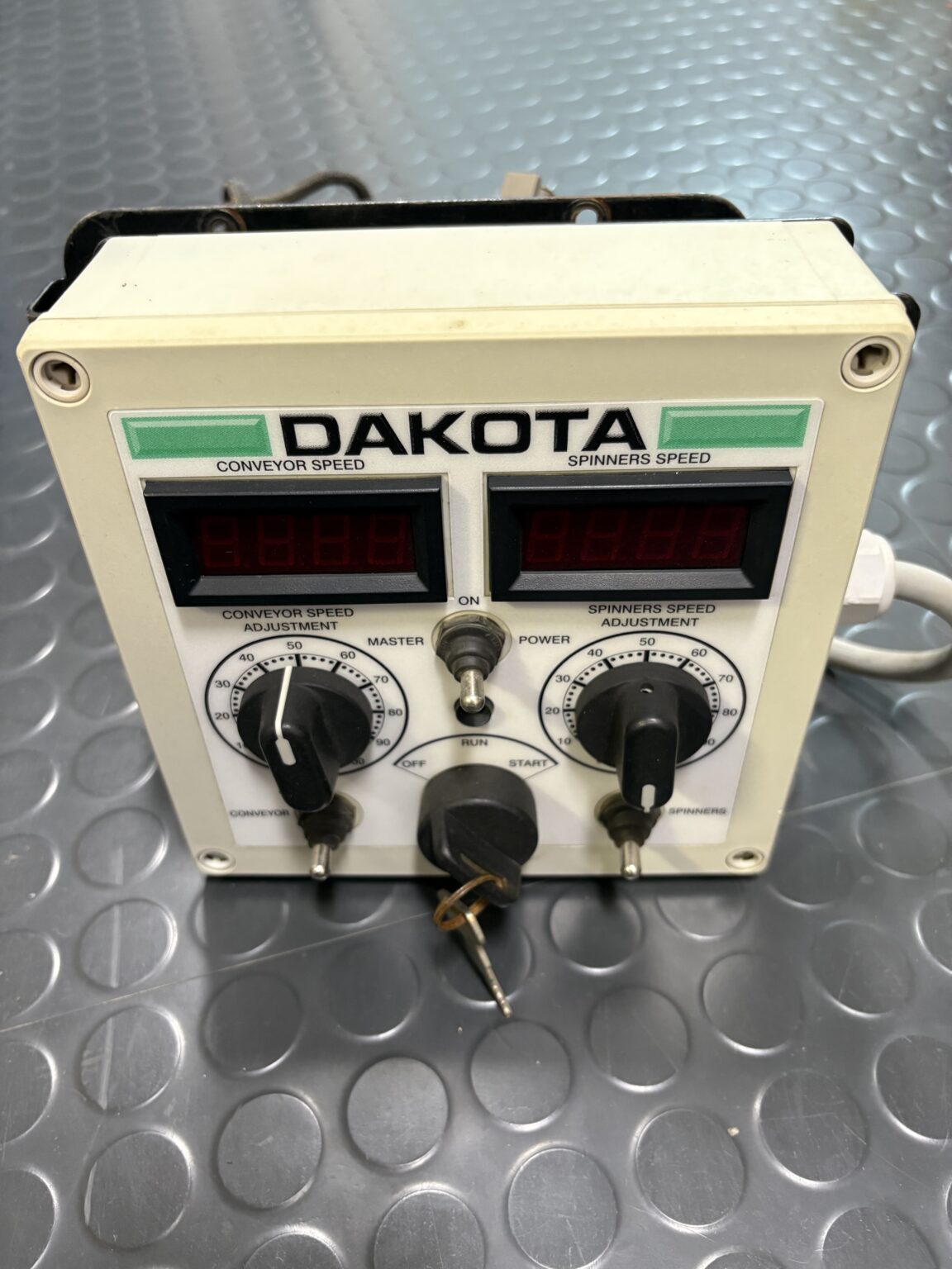 Dakota 410 Top Dresser to suit 2030A Pro Gator - Image 8