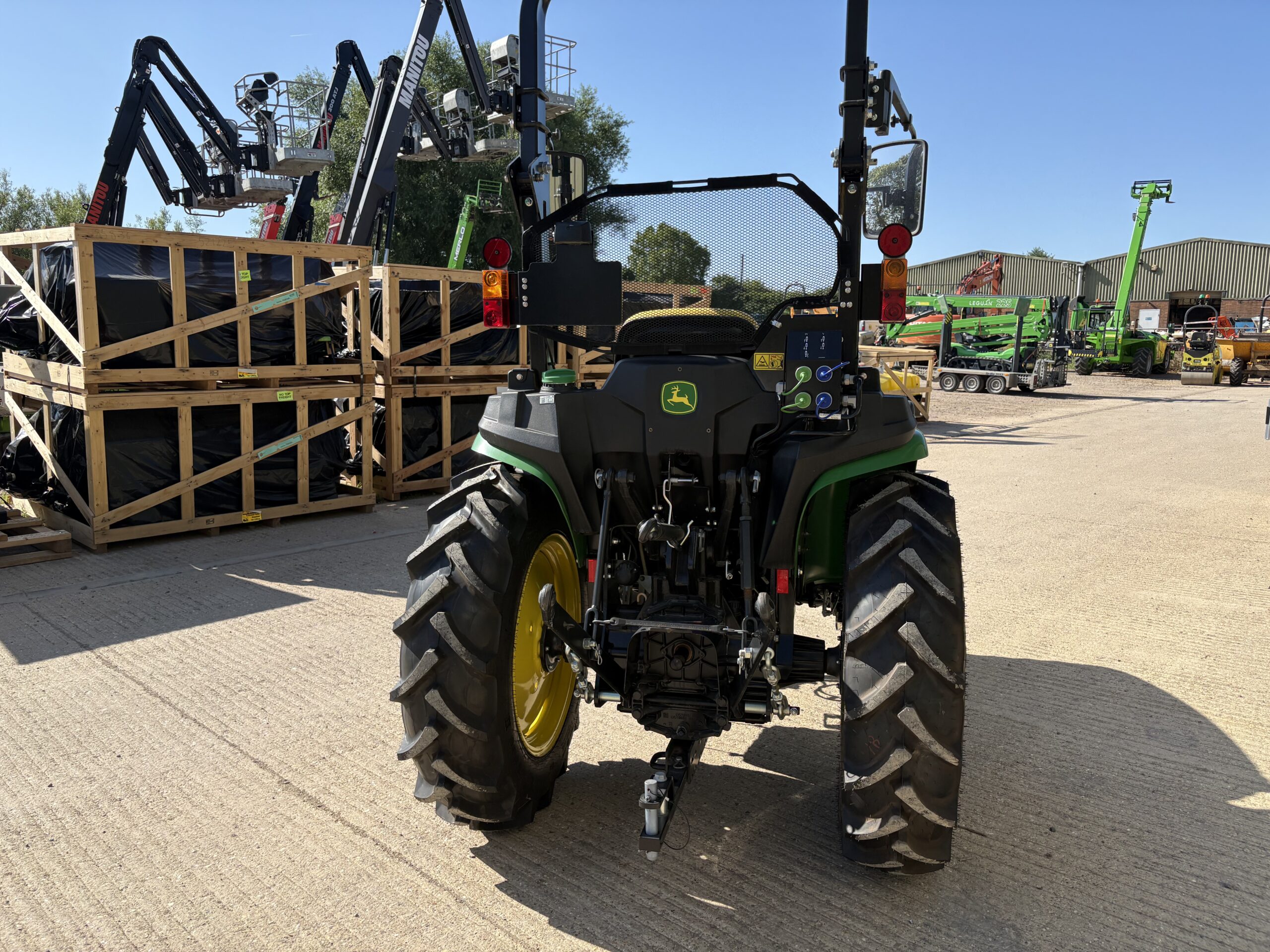 John Deere 3025E