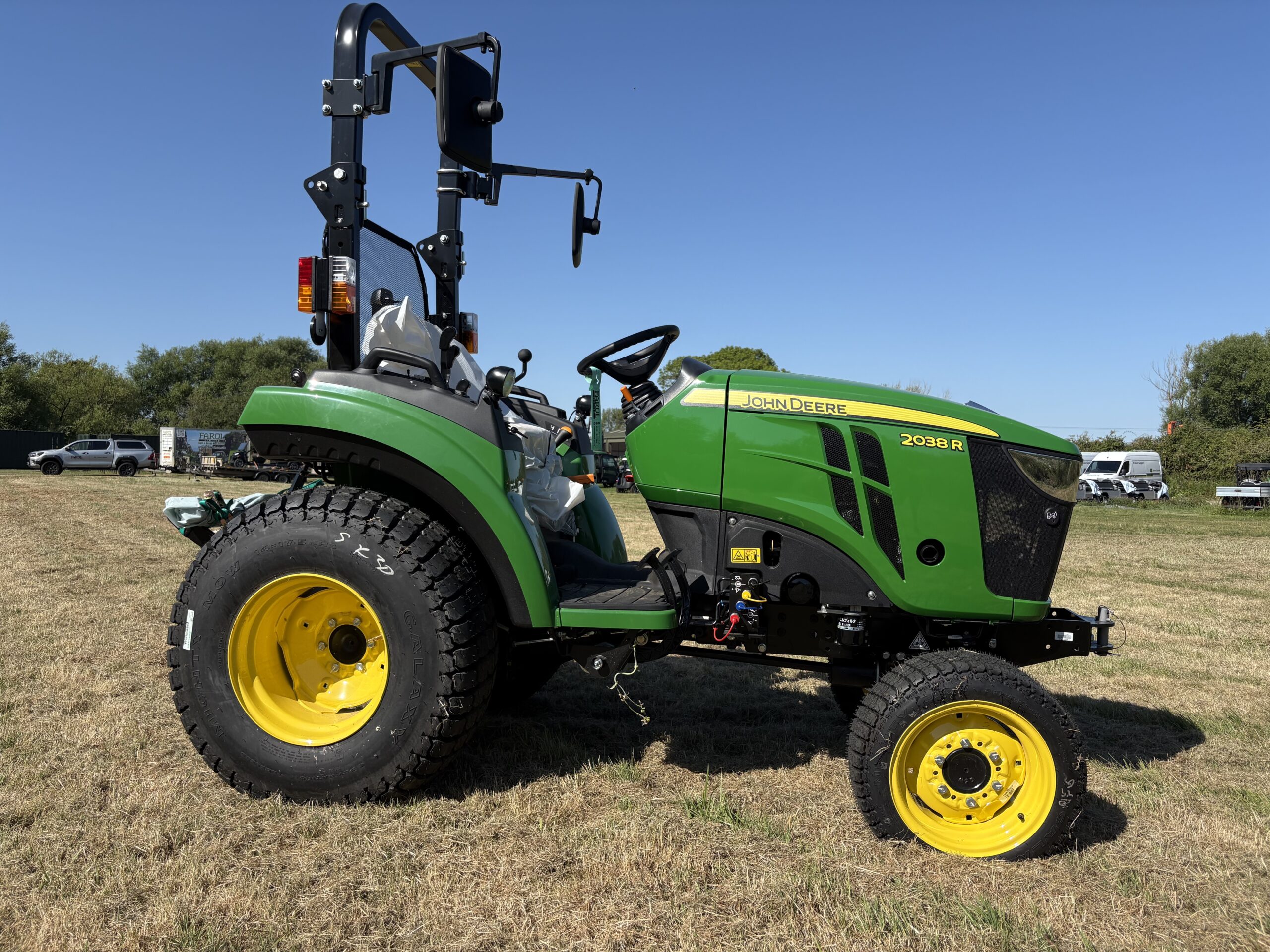 John Deere 2038R