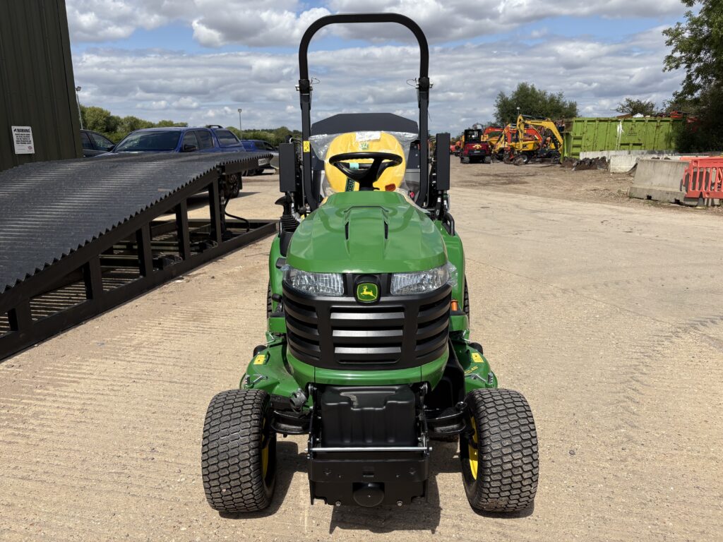 John Deere X950R Cut & Collect Mower - Image 3