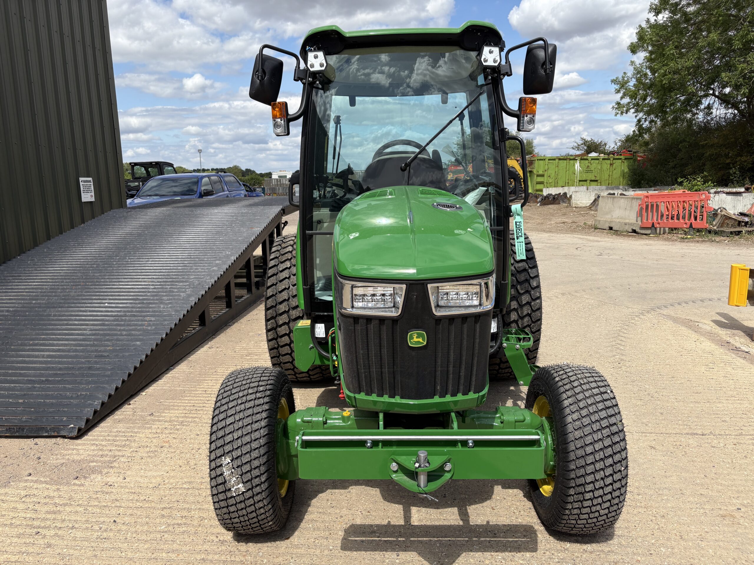 John Deere 4052R