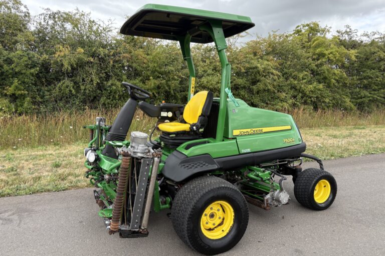 John Deere 7500AE Fairway Mower
