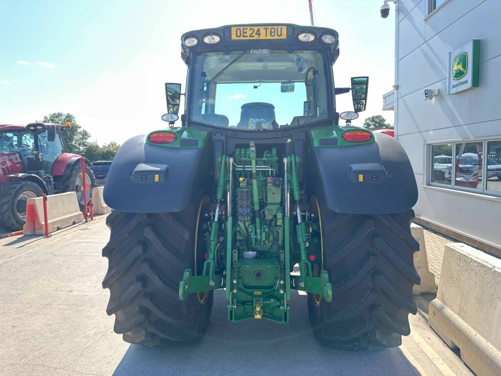 John Deere 6R 215 - Image 4
