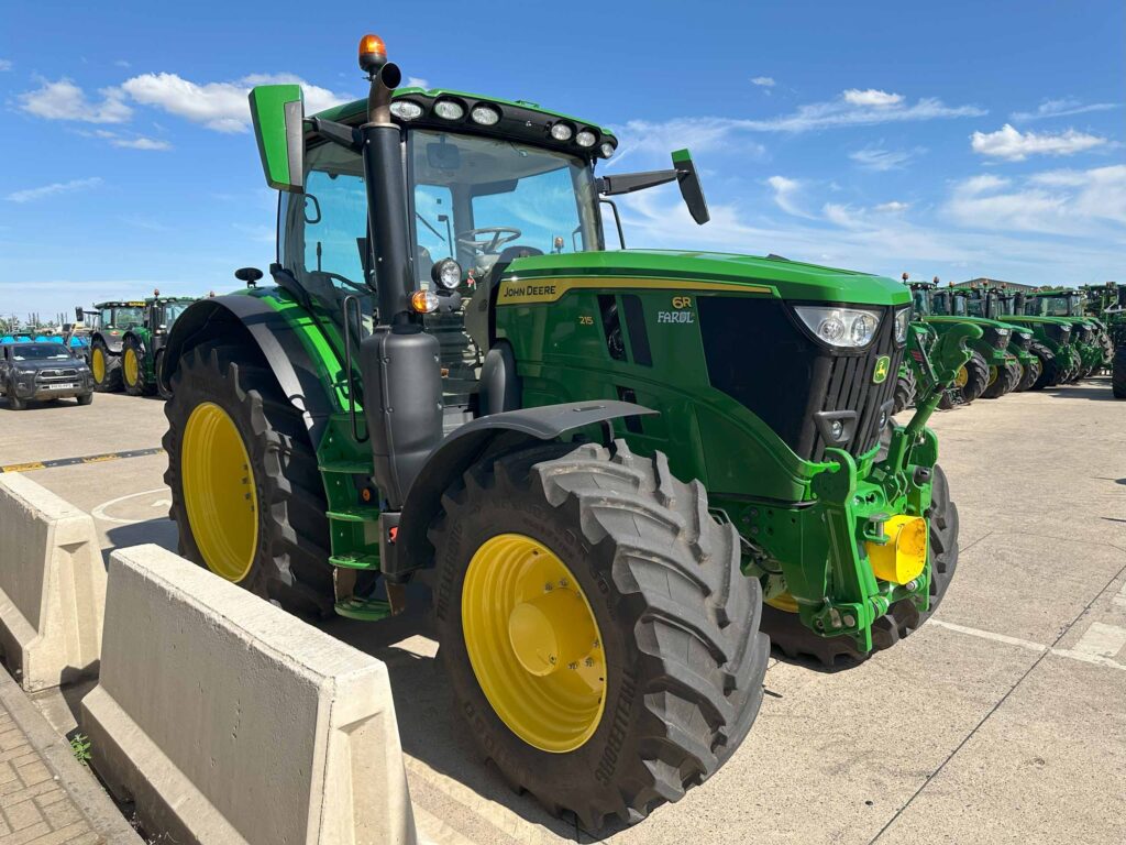 John Deere 6R 215 - Image 11