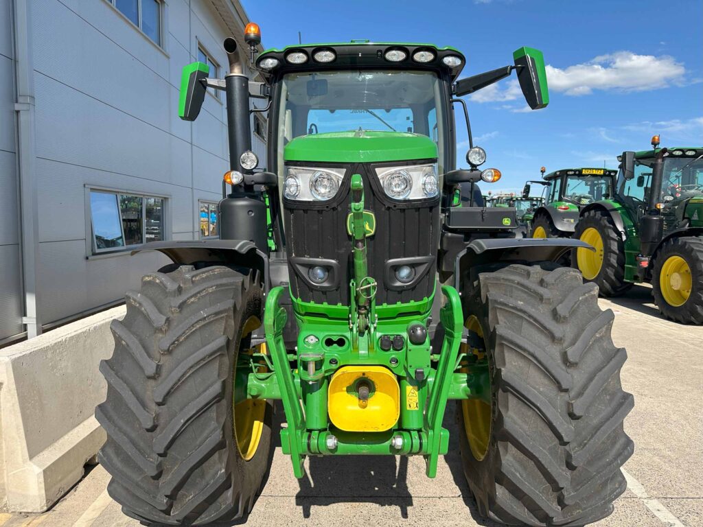 John Deere 6R 215 - Image 12