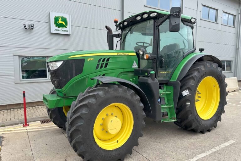 John Deere 6155R