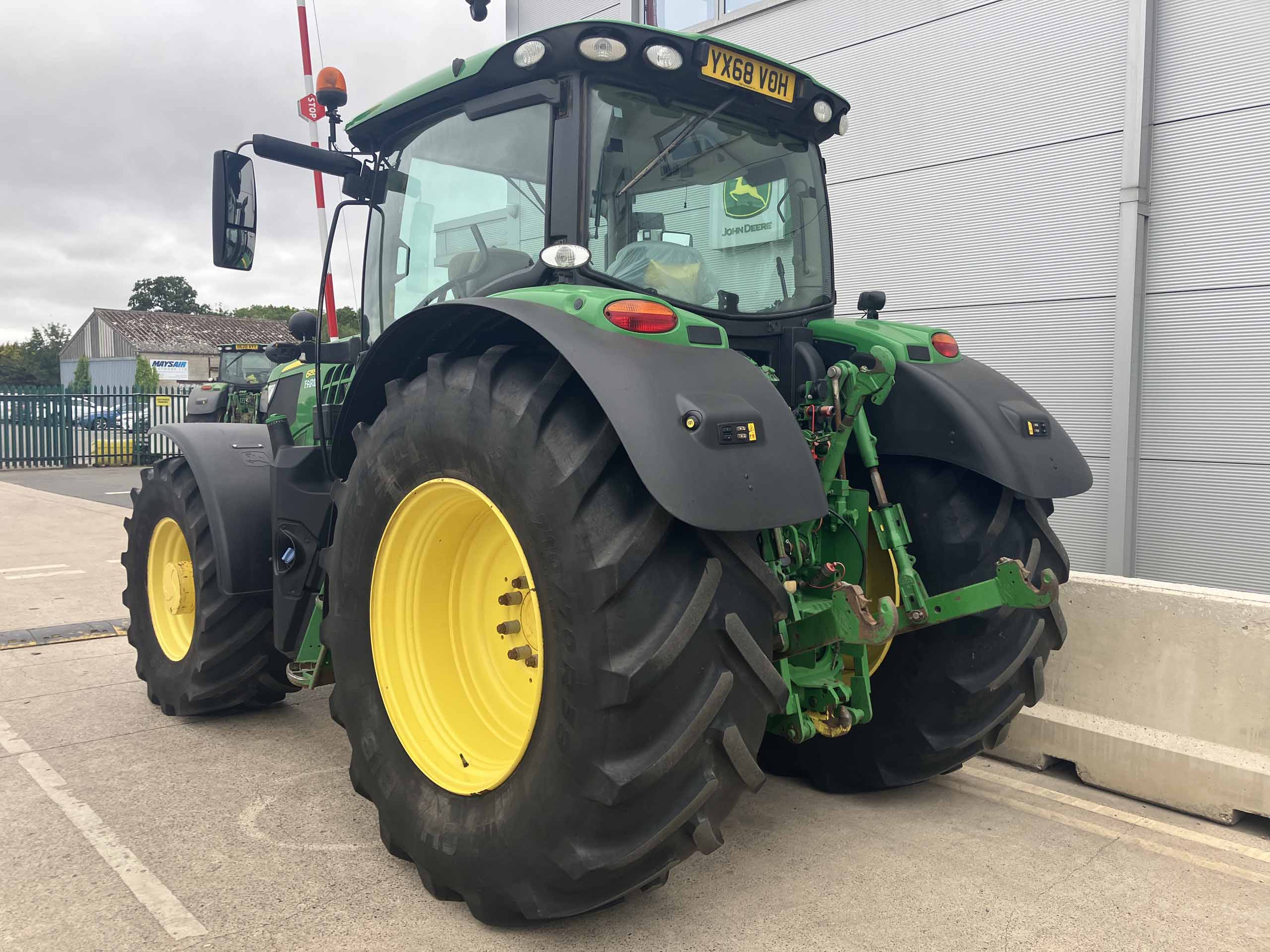John Deere 6155R