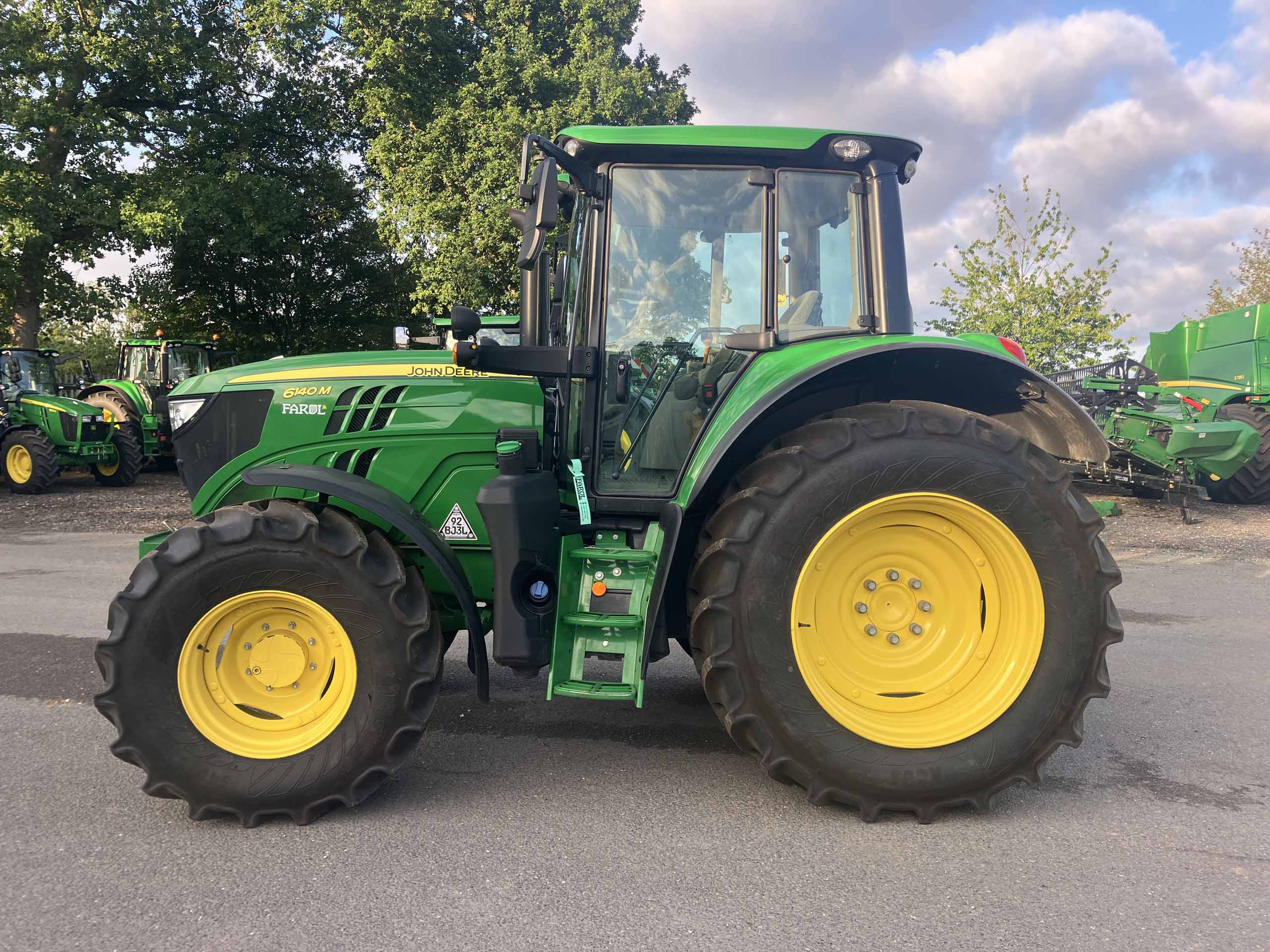 John Deere 6140M