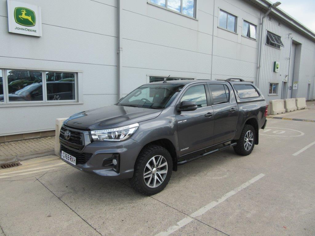 Toyota HILUX INVINCIBLE X