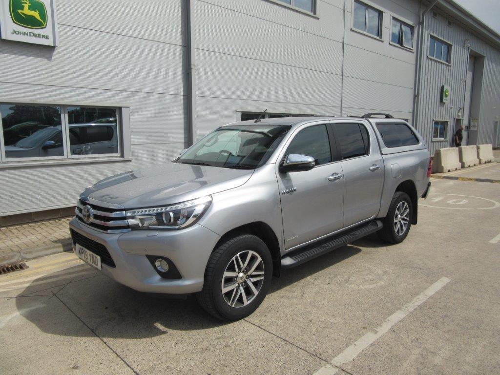Toyota HILUX INVINCIBLE