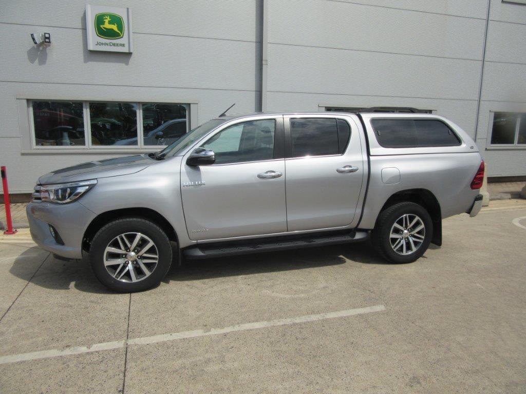 Toyota HILUX INVINCIBLE