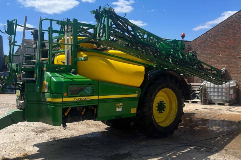 John Deere R952i