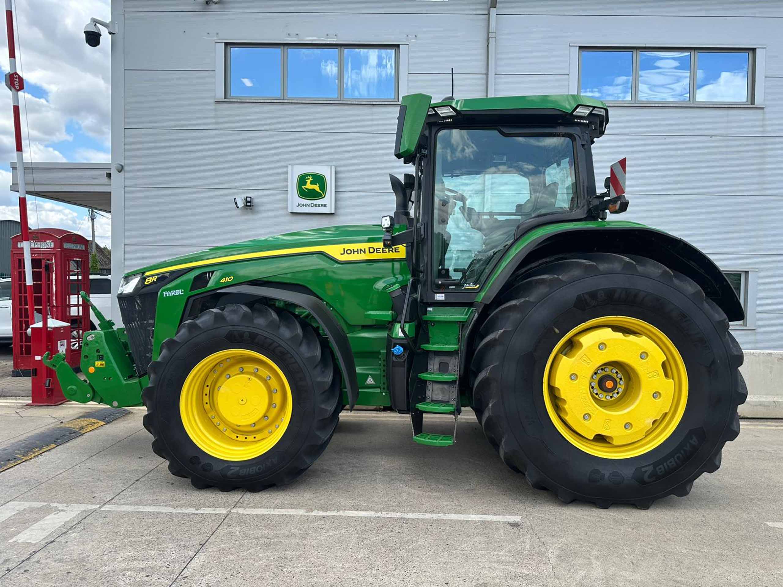 John Deere 8R 410