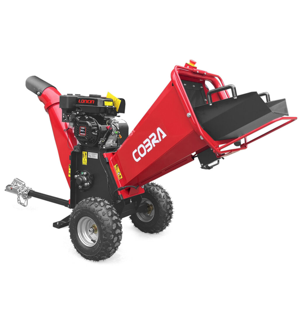 Cobra 700L 4" Capacity Towable Wood Chipper - Image 5