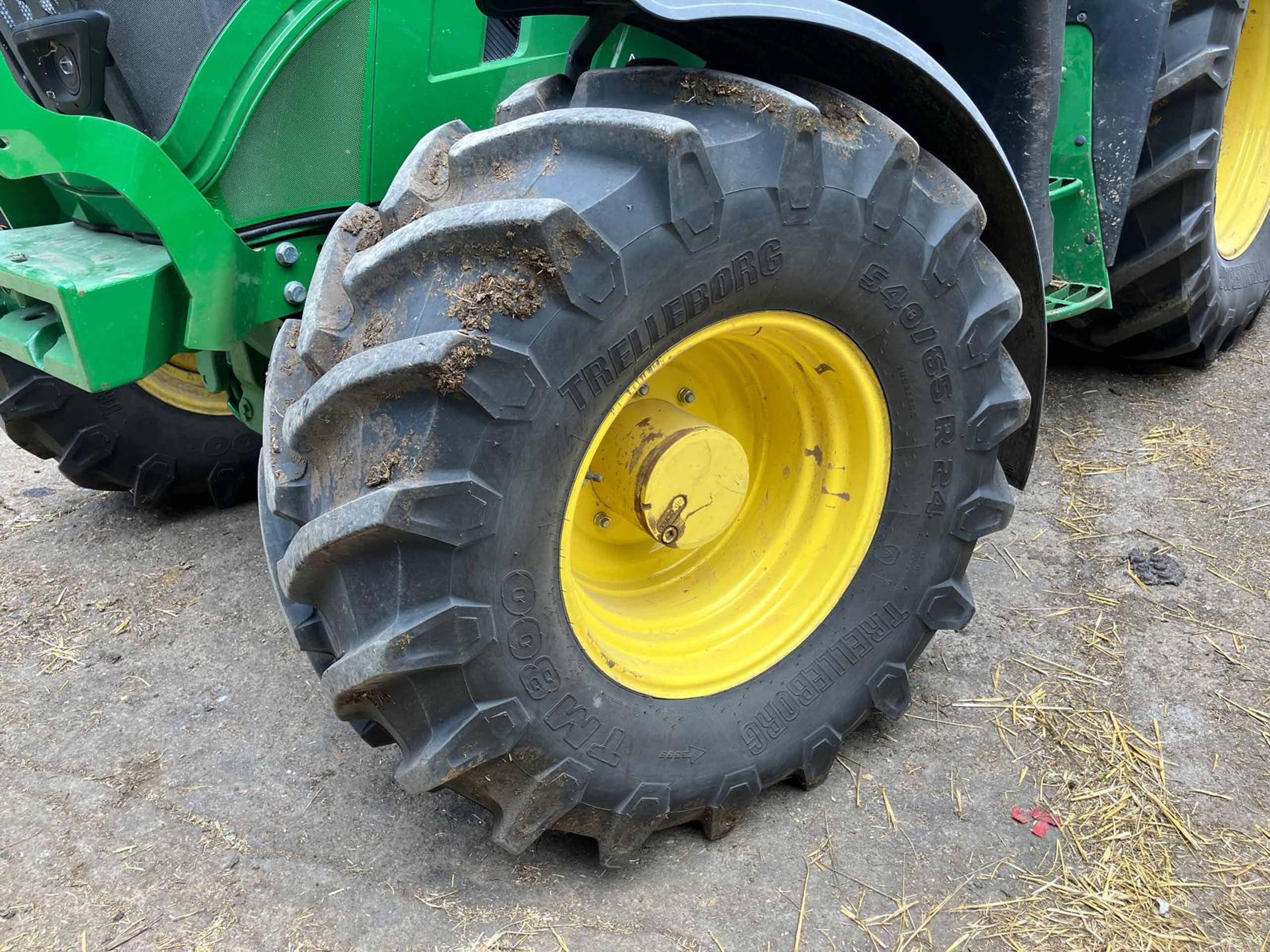 John Deere 6R 150