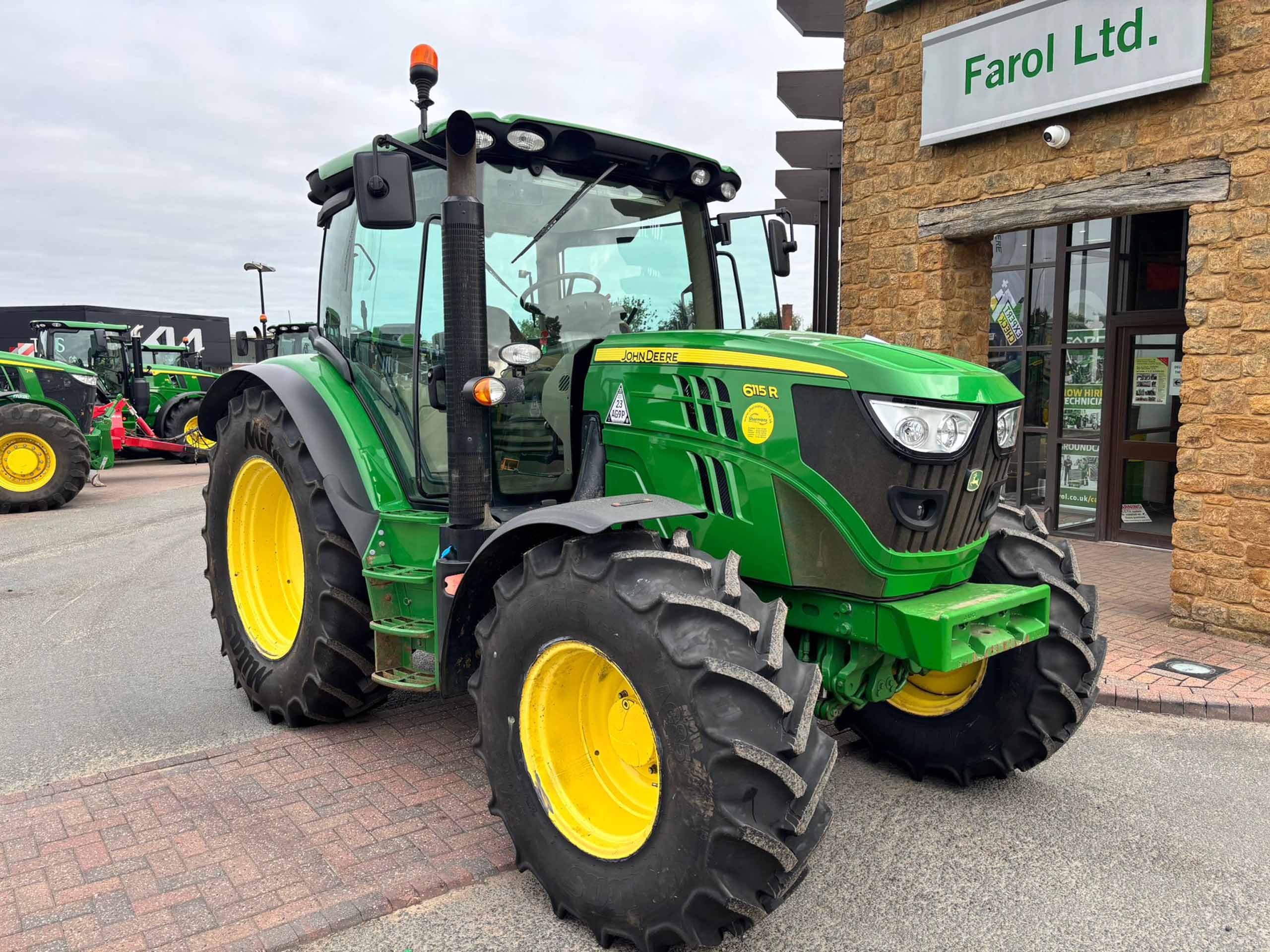 John Deere 6115R