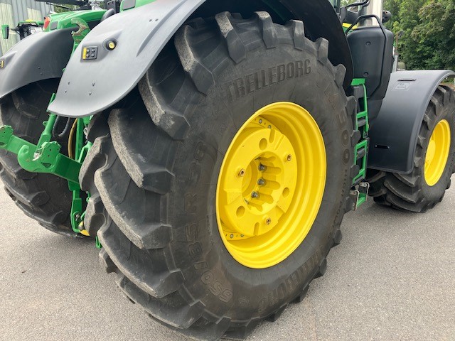 John Deere 6R 250