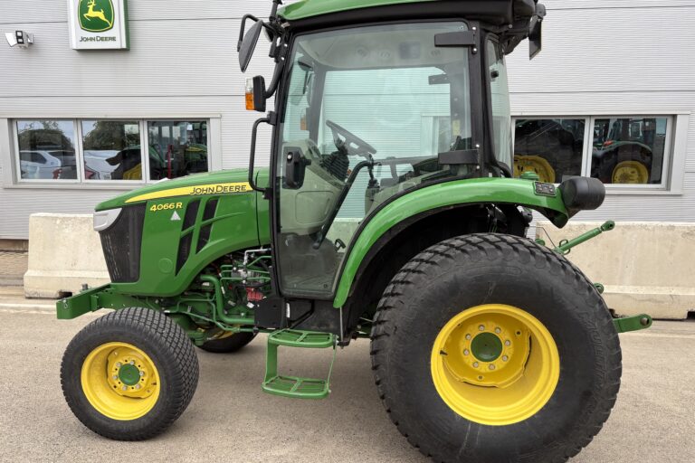 John Deere 4066R Compact Tractor