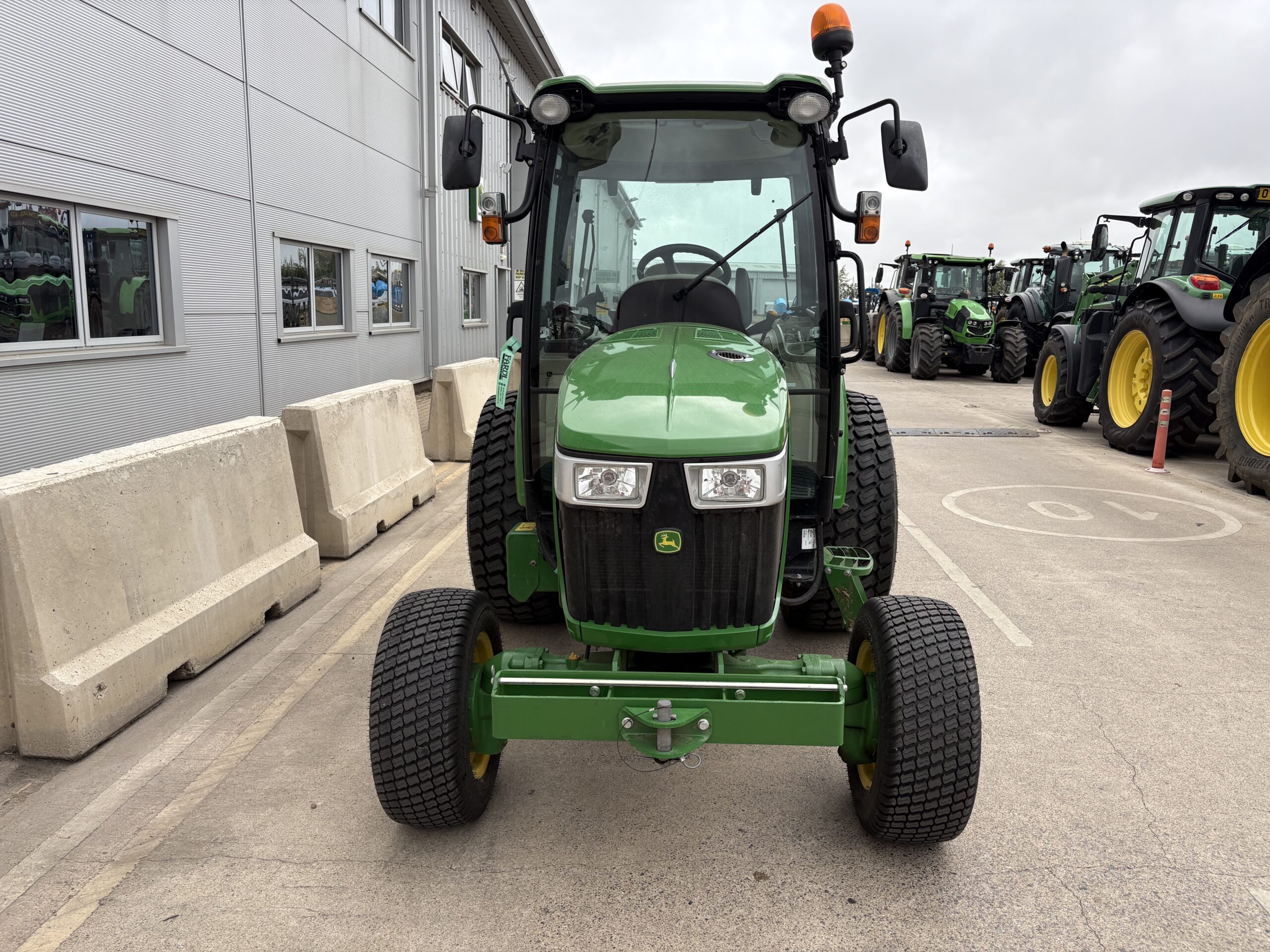 John Deere 4066R