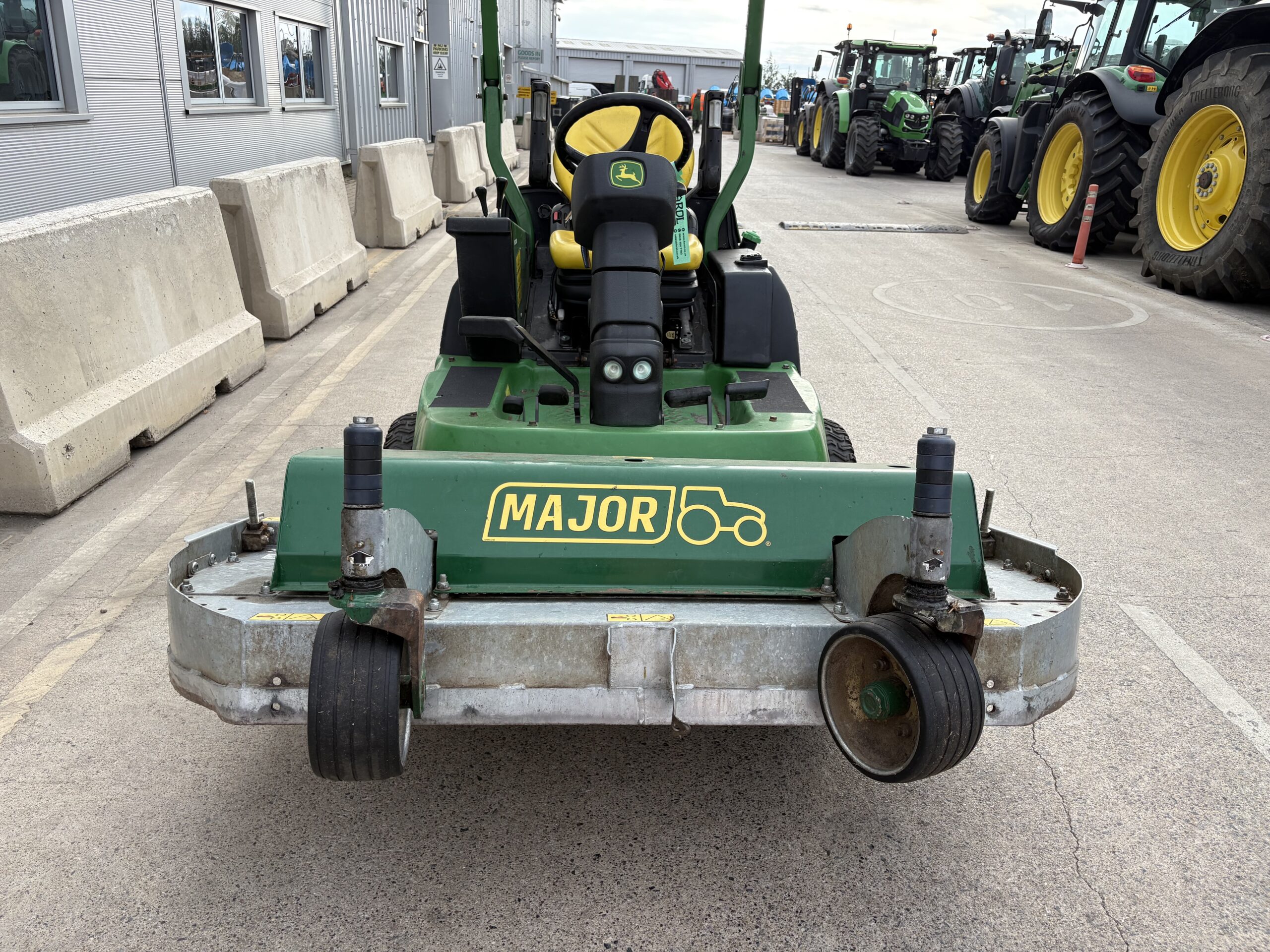John Deere 1570